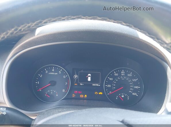 KNDPRCA64H7171040 2017 KIA SPORTAGE Blue Rear seats view