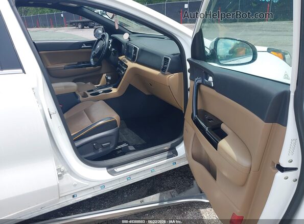 KNDPRCA65H7180393 2017 KIA SPORTAGE White Սալոնի դիմացի տեսք