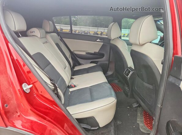 KNDPRCA65H7182838 2017 KIA SPORTAGE Red Widok wnętrza z tyłu