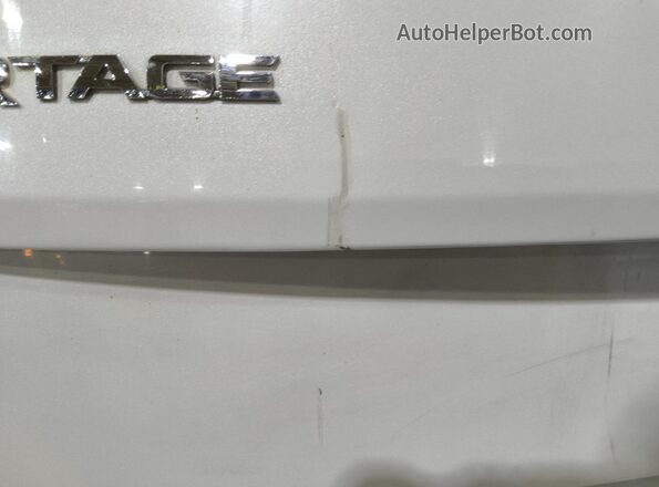 KNDPRCA66H7093957 2017 KIA SPORTAGE White 