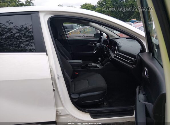 KNDPU3AF9P7181057 2023 KIA SPORTAGE Белый Вид салона спереди