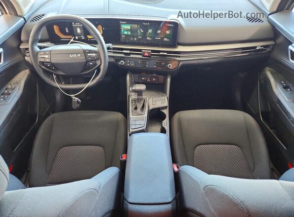 KNDPUCDF1T7455440 2026 KIA SPORTAGE Silver Vista del salpicadero