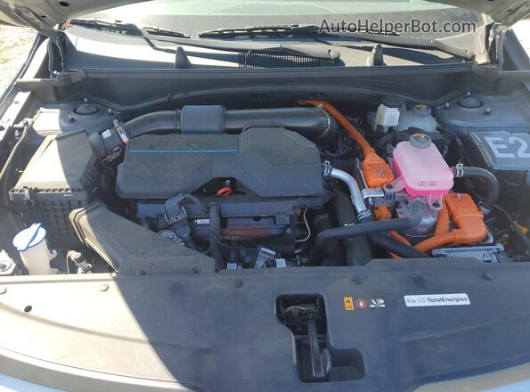 KNDPUCDGXS7175698 2025 KIA SPORTAGE Silver 