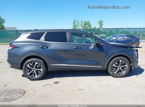 KNDPV3DF3R7268061 2024 KIA SPORTAGE Серый Вид задней части салона