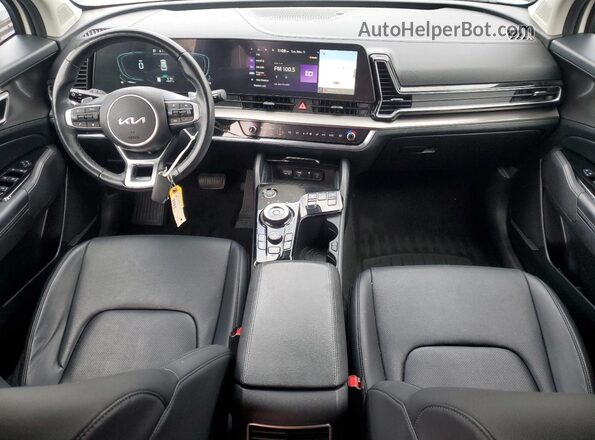KNDPVCAG0P7023924 2023 KIA SPORTAGE White Widok deski rozdzielczej