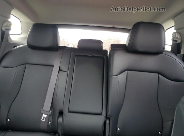KNDPVCAG0P7023924 2023 KIA SPORTAGE White Widok tylnych siedzeń