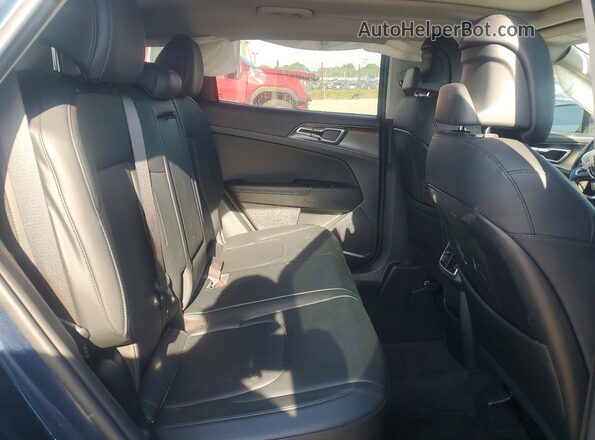 KNDPVCAGXP7013207 2023 KIA SPORTAGE Blue უკანა სალონის ხედი