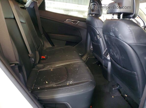 KNDPVCAGXP7111458 2023 KIA SPORTAGE Белый Вид задних сидений