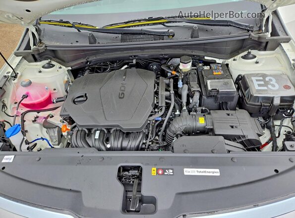 KNDPVCDF8T7481790 2026 KIA SPORTAGE White Engine compartment view