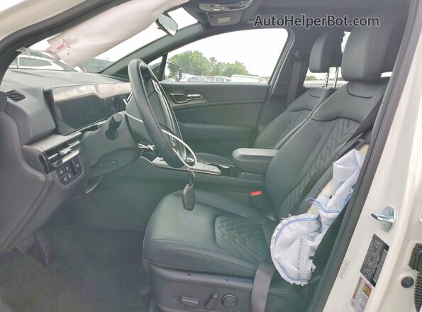 KNDPVDDG7T7289579 2026 KIA SPORTAGE White Вид салону спереду