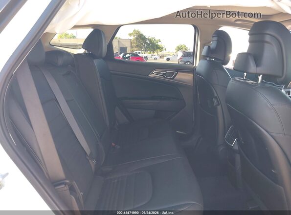 KNDPXCAG8P7019484 2023 KIA SPORTAGE HYBRID White VIN sticker view
