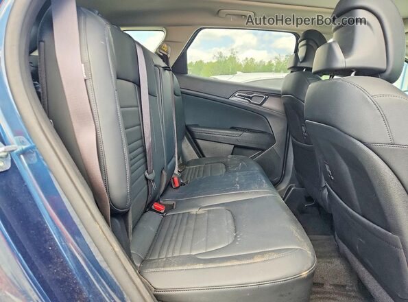 KNDPXCDG9R7145075 2024 KIA SPORTAGE Blue Rear interior view