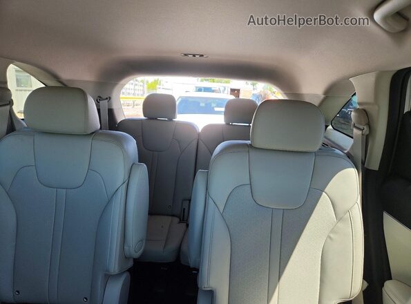 KNDRHDLG3P5210072 2023 KIA SORENTO Silver Widok tylnych siedzeń