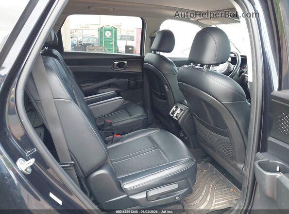 KNDRHDLG5P5138064 2023 KIA SORENTO HYBRID Black Widok naklejki z numerem VIN