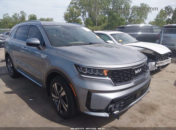 KNDRHDLG8P5171172 2023 KIA SORENTO HYBRID Серебряный Вид спереди