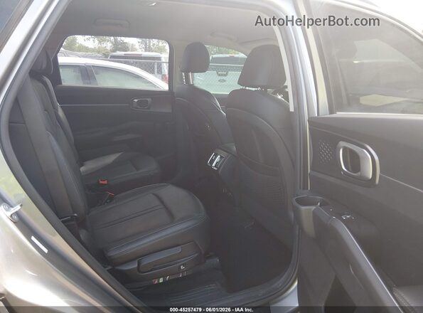 KNDRHDLG8P5171172 2023 KIA SORENTO HYBRID Серебряный Вид наклейки с VIN-кодом