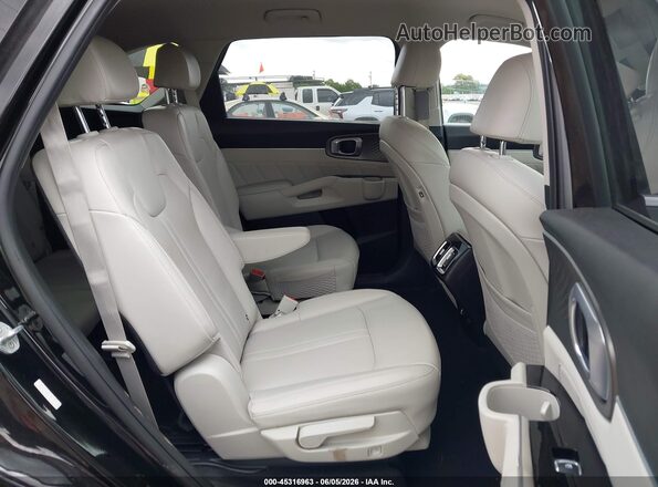 KNDRJDLH8N5122550 2022 KIA SORENTO PLUG-IN HYBRID Black VIN კოდის სტიკერის ხედი