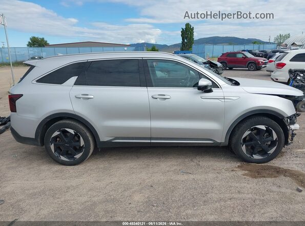 KNDRKDJG5S5289385 2025 KIA SORENTO HYBRID Silver Սալոնի 360 աստիճան տեսք
