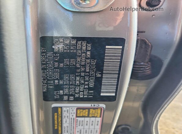 KNDRKDLG3R5247482 2024 KIA SORENTO Silver Widok naklejki z numerem VIN