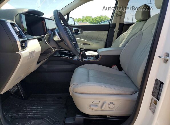 KNDRMDLH2P5217552 2023 KIA SORENTO White Front interior view