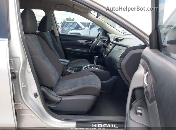 KNMAT2MT0GP666627 2016 NISSAN ROGUE Silver Widok wnętrza z przodu