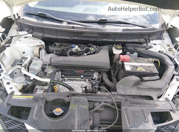 KNMAT2MT0GP737843 2016 NISSAN ROGUE White Հետևի տեսք