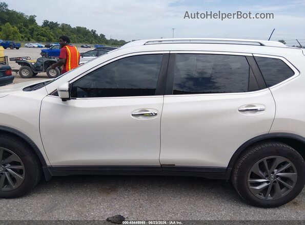 KNMAT2MT0GP737843 2016 NISSAN ROGUE White Սալոնի 360 աստիճան տեսք