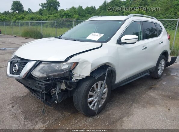 KNMAT2MT0HP557019 2017 NISSAN ROGUE White Front left