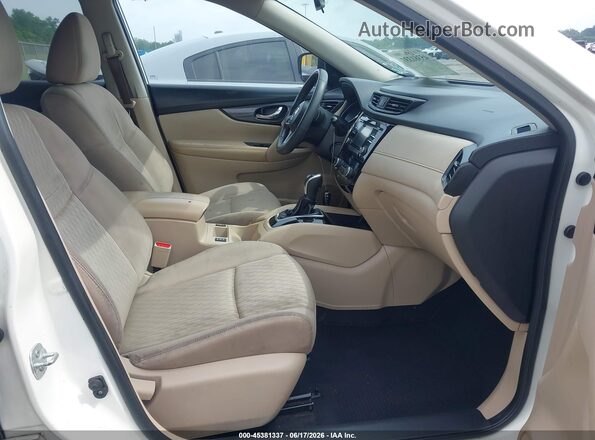 KNMAT2MT0HP557019 2017 NISSAN ROGUE White Front interior view