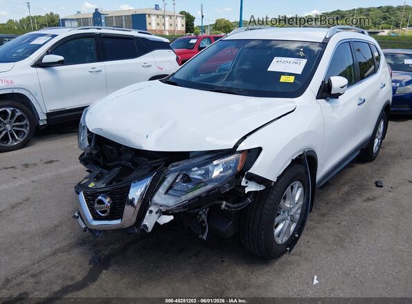 KNMAT2MT0HP560423 2017 NISSAN ROGUE White 