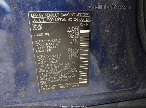 KNMAT2MT0HP595205 2017 NISSAN ROGUE Blue Widok komory silnika