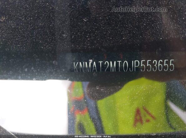 KNMAT2MT0JP553655 2018 NISSAN ROGUE Silver Vista del compartimento del motor