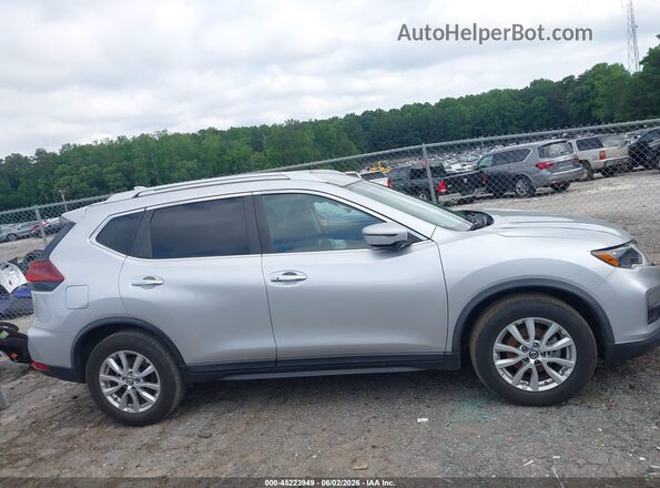 KNMAT2MT0JP553655 2018 NISSAN ROGUE Silver Vista interior trasera