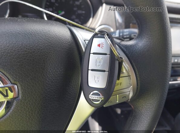 KNMAT2MT1GP622118 2016 NISSAN ROGUE Черный 