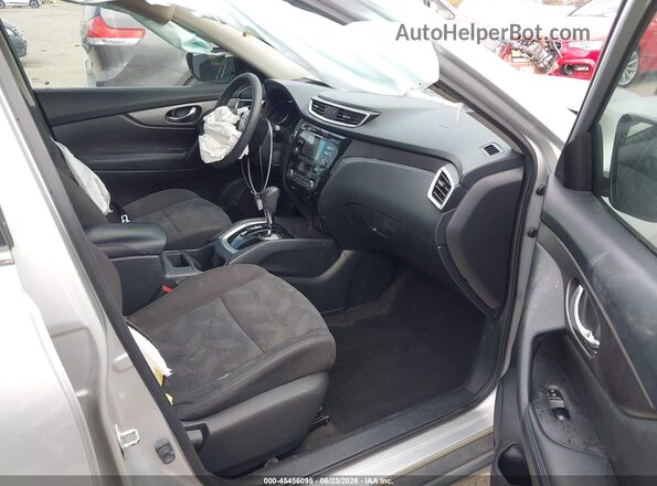 KNMAT2MT1GP668967 2016 NISSAN ROGUE Silver Вид салону спереду