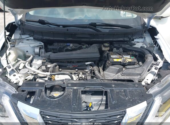 KNMAT2MT1HP518844 2017 NISSAN ROGUE White 