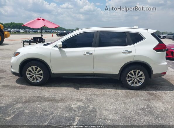 KNMAT2MT1HP518844 2017 NISSAN ROGUE White 