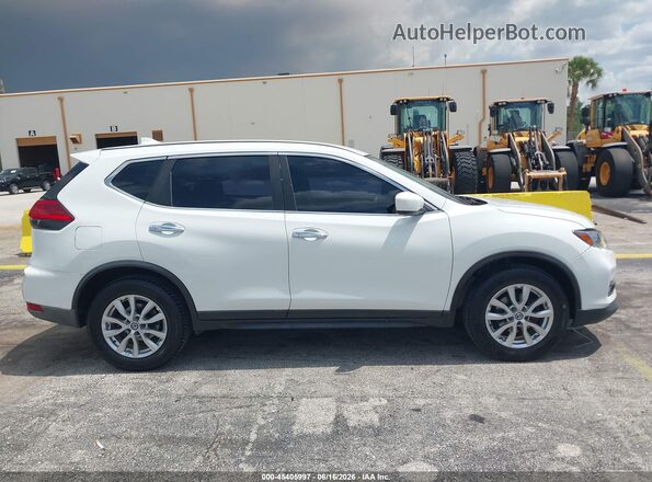 KNMAT2MT1HP518844 2017 NISSAN ROGUE White 
