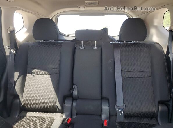 KNMAT2MT1JP553325 2018 NISSAN ROGUE White Rear seats view