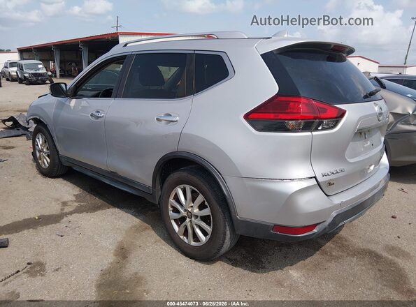 KNMAT2MT2HP525253 2017 NISSAN ROGUE Silver Trasero izquierdo