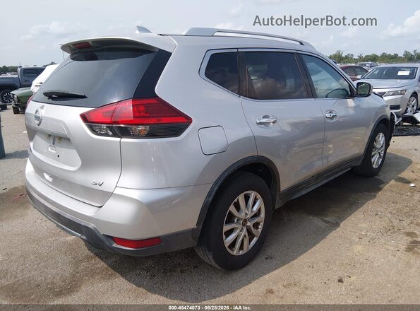KNMAT2MT2HP525253 2017 NISSAN ROGUE Silver Trasero derecho