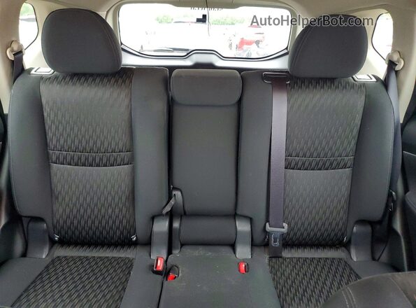 KNMAT2MT2HP550623 2017 NISSAN ROGUE Silver 
