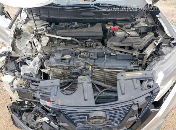 KNMAT2MT2HP550623 2017 NISSAN ROGUE Silver 