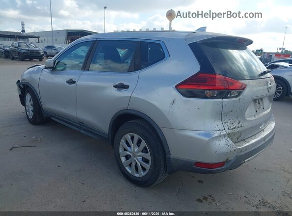 KNMAT2MT2HP558026 2017 NISSAN ROGUE Silver Trasero izquierdo