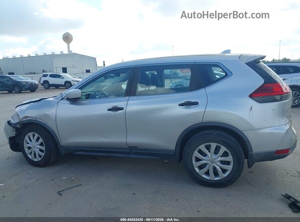 KNMAT2MT2HP558026 2017 NISSAN ROGUE Silver Vista interior de 360 grados
