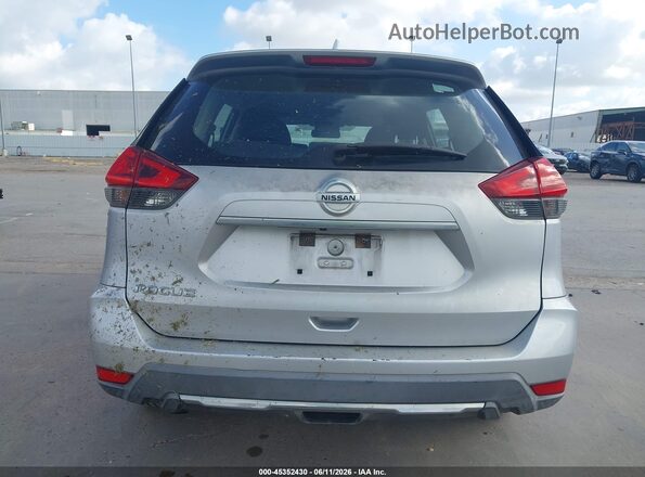KNMAT2MT2HP558026 2017 NISSAN ROGUE Silver 