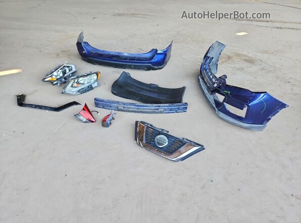 KNMAT2MT2JP527252 2018 NISSAN ROGUE Blue 