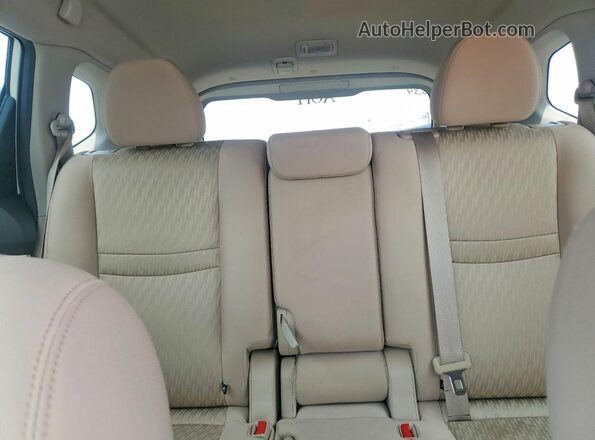 KNMAT2MT2JP544956 2018 NISSAN ROGUE White Հետևի նստատեղերի տեսք