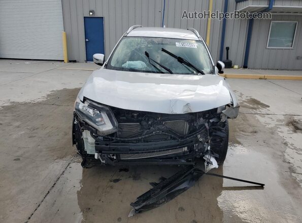 KNMAT2MT2JP590593 2018 NISSAN ROGUE Silver 