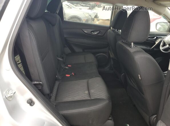 KNMAT2MT2JP590593 2018 NISSAN ROGUE Silver 